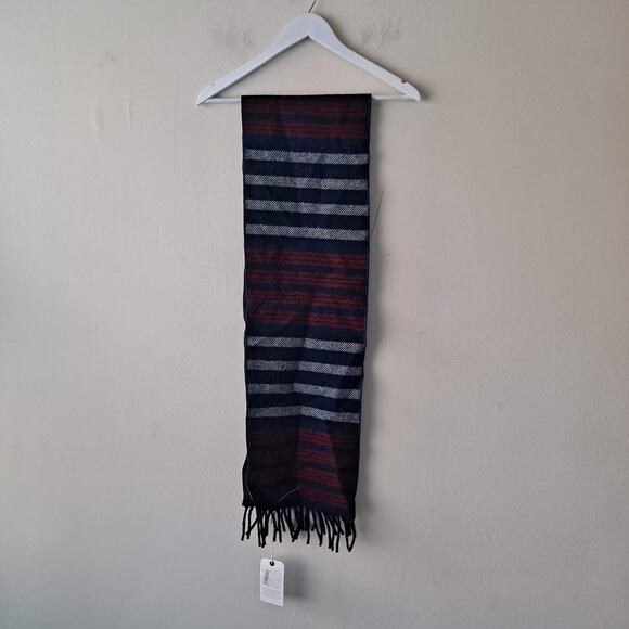 Faribault Woolen Mill Company Red Blue 100% Virgin Wool Scarf with Fringes NWT - Picture 5 of 12